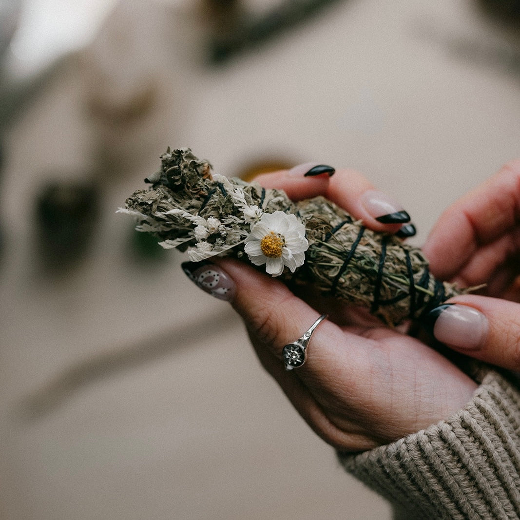 MUGWORT/BLACK SAGE CLEANSING STICK
